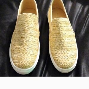 💜5/$25💜New Nicole Miller Woven Slip-On Sneakers